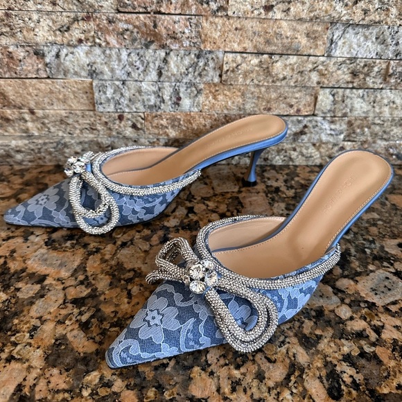 MACH & MACH Double Bow Floral Lace Pointed Toe Mule - Picture 7 of 13